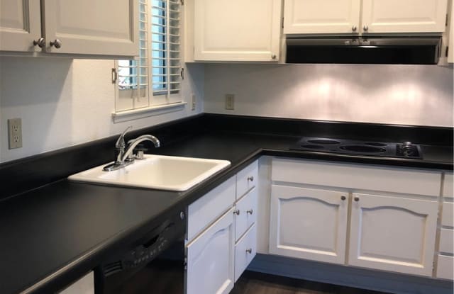 883 Via mendoza - 883 via Mendoza, Laguna Woods, CA 92637