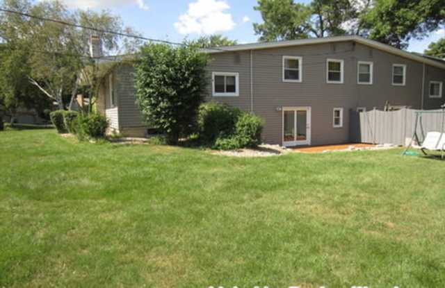 7405 Oaklawn Avenue - 7405 Oaklawn Avenue, Edina, MN 55435