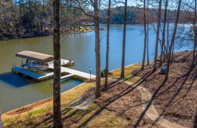 1060 GRANITE COVE Gallery 2