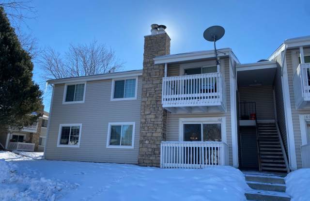 Spacious Aurora Condo photos photos