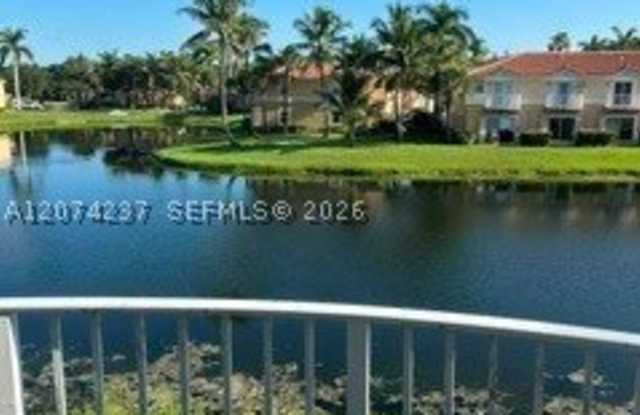 12879 SW 31st Ct Gallery 3