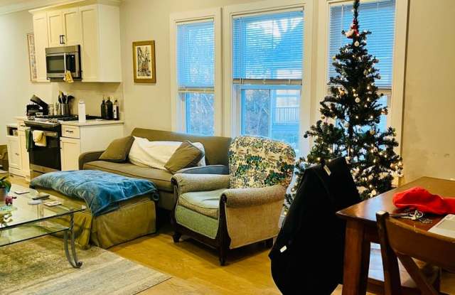 Spacious 4 Bed / 2 Bath | In-Unit Laundry | Central Air | Allston | 9/1 photos photos Spacious 4 Bed / 2 Bath | In-Unit Laundry | Central Air | Allston | 9/1 photos photos