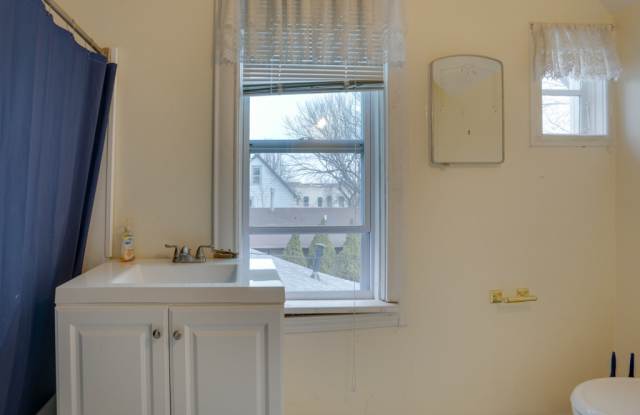1615 3rd Street Northeast - 2 Gallery 4