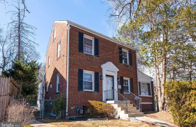 3744 Camden Street Southeast photos photos