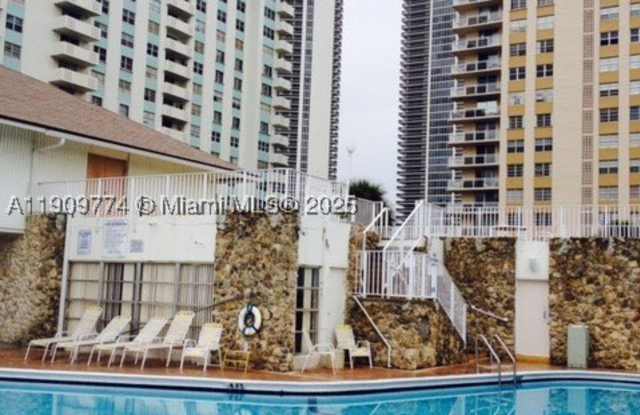 1833 S Ocean Dr Gallery 2