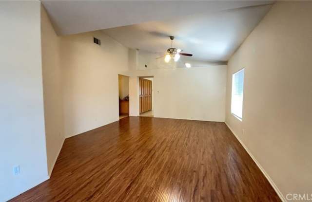 27531 Sierra Madre Gallery 3