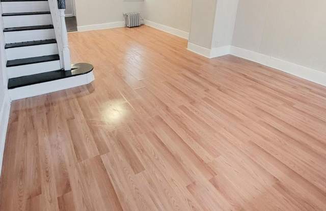 1804 S RINGGOLD Street Gallery 4