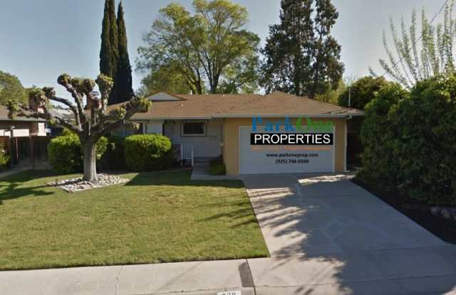 Charming 3-Bedroom Single-Level Home with Spacious Backyard  Modern Comforts photos photos