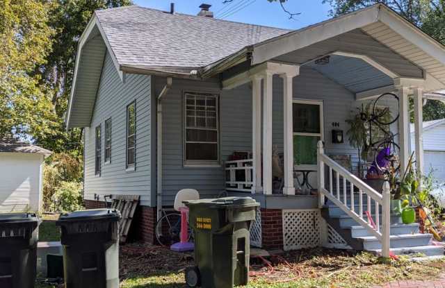 Charming 2-Bedroom House with Front Porch  Abundant Natural Light - 404 South Birch Street, Urbana, IL 61801