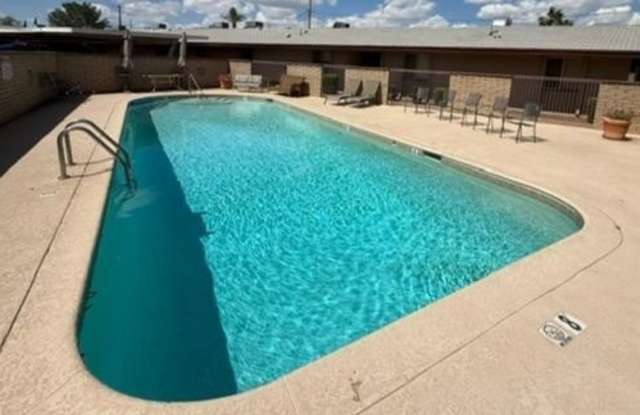 2617 N 48th Street unit: Apt 4 photos photos