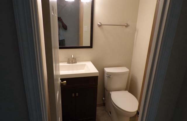 634 VALLEY STREAM CIRCLE Gallery 4