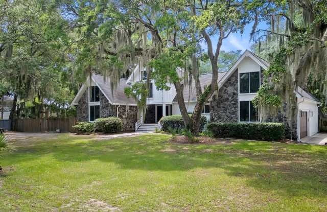 Available 6/15. Stunning, Fully-Rennovated Home in the Heart of Isle of Palms! photos photos