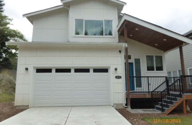 Newly Built 6 Bed 5.5 Bath Home in Kirkland photos photos