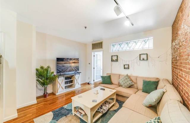 811 WILLOW AVE - 811 Willow Avenue, Hoboken, NJ 07030