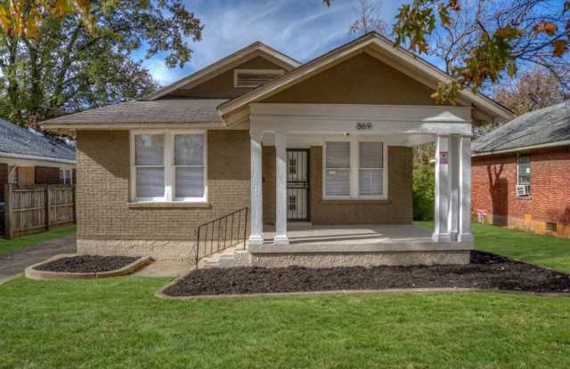 Beautifully Renovated 3BR/2BA with Open Floor Plan, Granite Counters & Central HVAC! photos photos