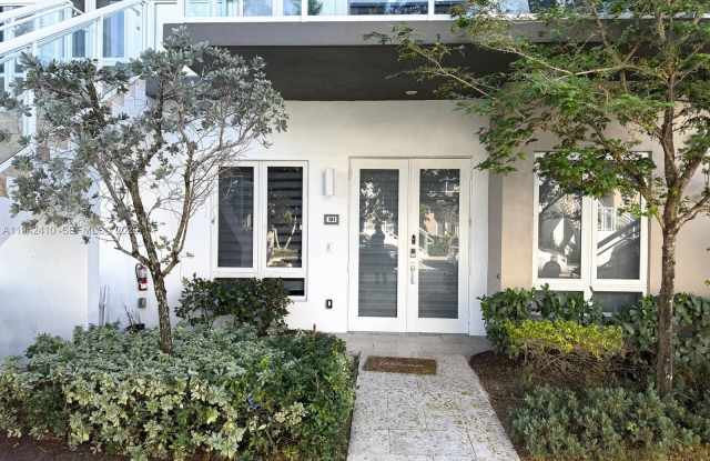 10220 NW 63rd Ter photos photos