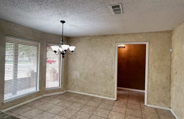 4107 Angelina Drive Gallery 4