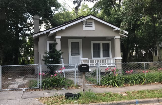 844 Crestwood Street - 844 Crestwood Street, Jacksonville, FL 32208