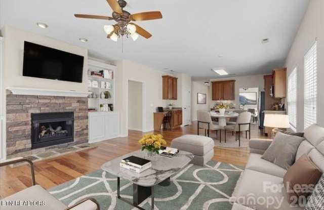 120 Mcneilly Circle Gallery 3