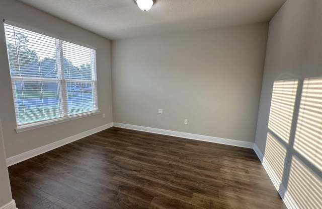 5365 Parkside Dr Gallery 4