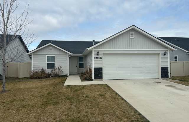 3bed, 2bath, 1216sq.ft. 2-car garage home in Caldwell (Windsor Creek) - 12606 Herrick Street, Caldwell, ID 83651