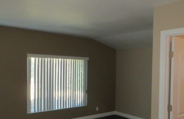 11005 Arbuckle Avenue Gallery 4