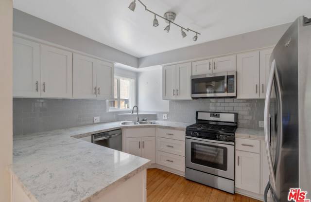 2030 N Vermont Ave unit: 6 - 2030 North Vermont Avenue, Los Angeles, CA 90027