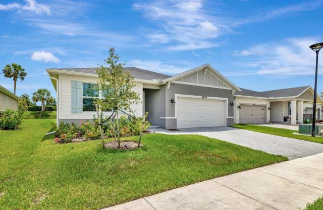 Spacious 4BR Home in Port St. Lucie – Modern Comfort Awaits Gallery 3