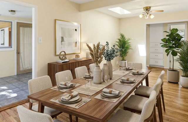 Three bedroom house with large gardens & living space | Available Now Gallery 4