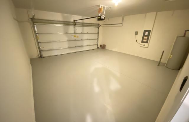 454 St Georges Cir Gallery 3