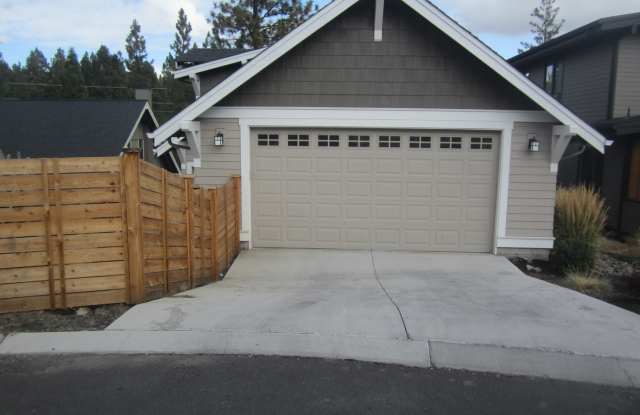 Fully Furnished 3 bed 2.5 bath NWX Gallery 4