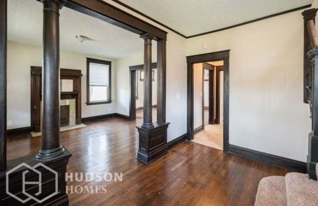 4344 Floral Avenue Gallery 2