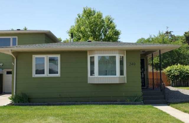 240 Birchwood Dr photos photos