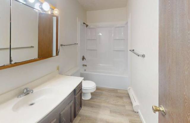 1100 Pleasant Street photos photos