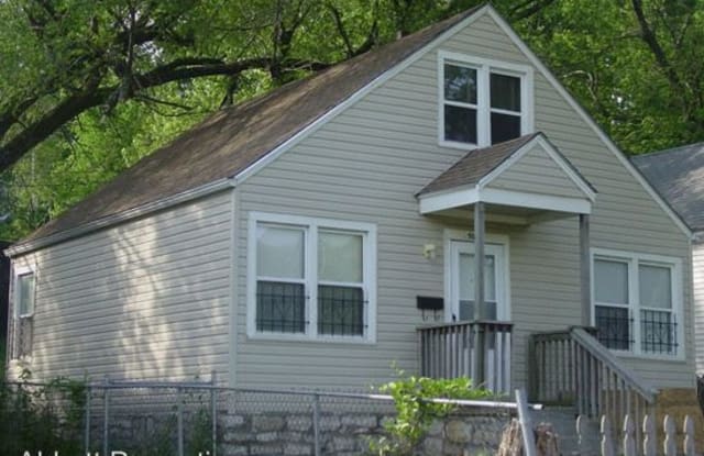 5033 EAST LINWOOD BLVD - 5033 East Linwood Boulevard, Kansas City, MO 64128