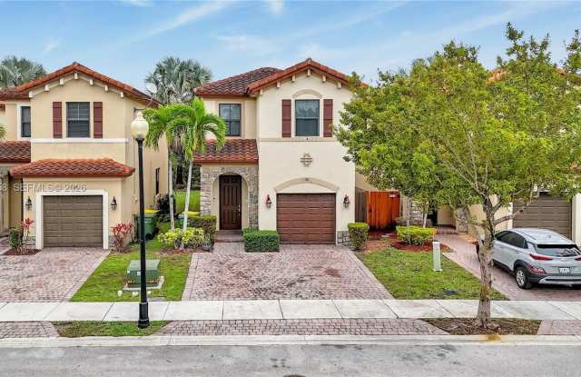 101 NE 37th Pl photos photos