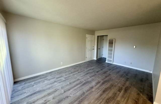 109 Estates Drive Gallery 3