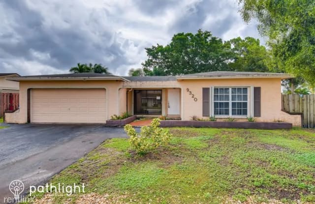 9320 NW 13th St UNIT - 9320 Northwest 13th Street, Pembroke Pines, FL 33024