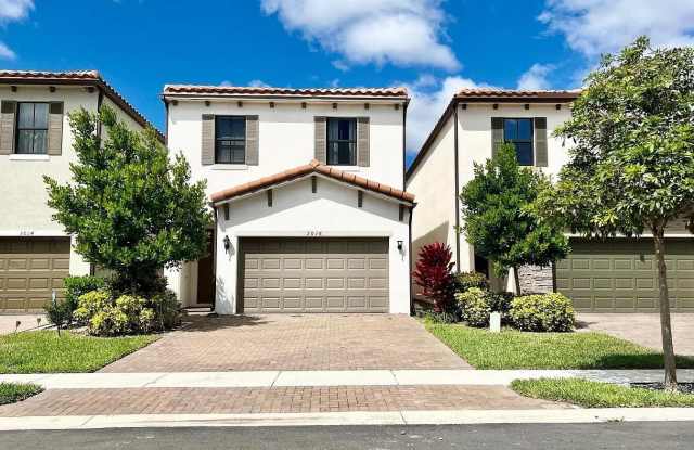 3016 King Palm Way photos photos
