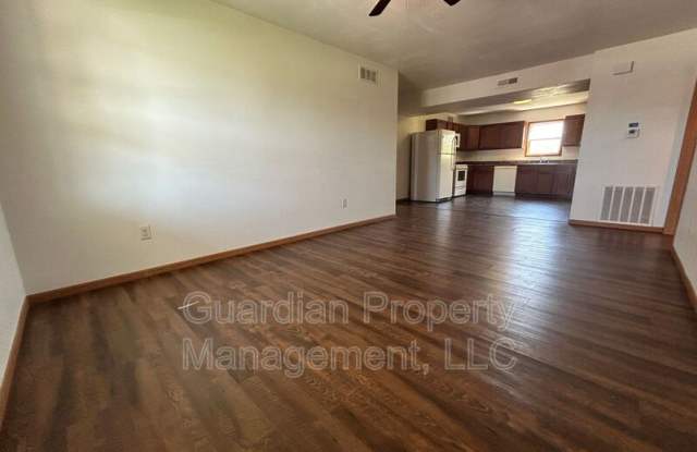 324 East 4th Street photos photos