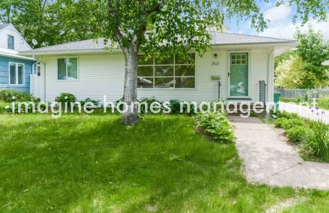2521 Oregon Avenue South - 2521 Oregon Avenue South, St. Louis Park, MN 55426