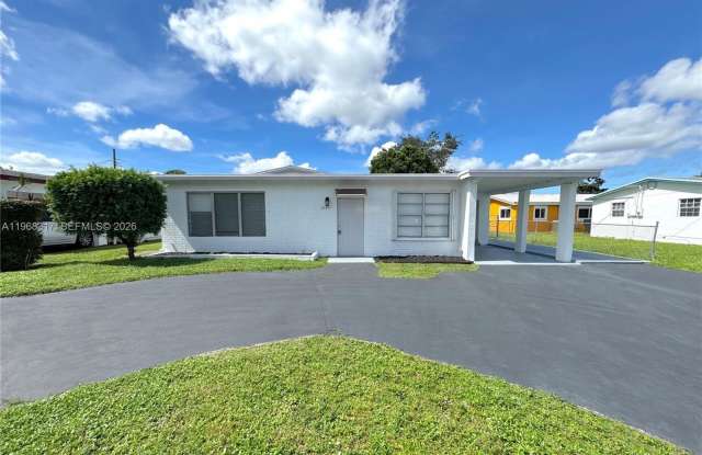 1641 NW 24th Ter photos photos