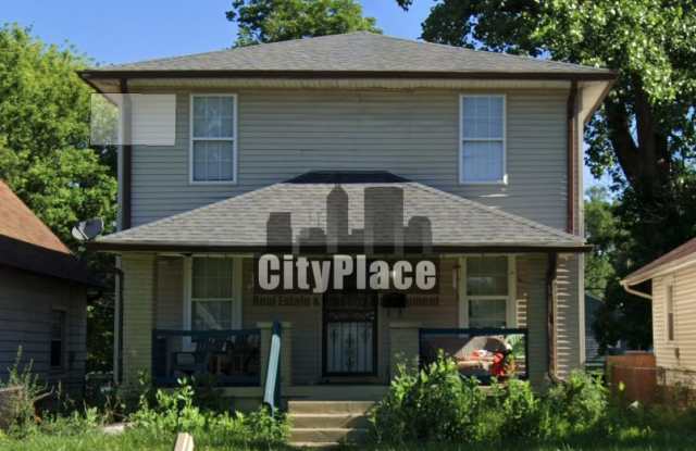1024 W 36th St Gallery 1