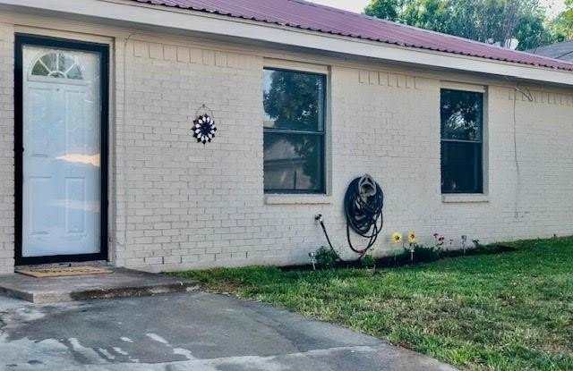 409 N Cedar Street photos photos