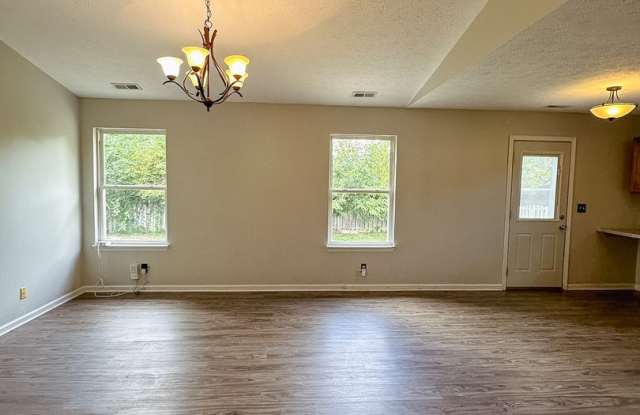 3 Bedroom 2 Bath Home in the West Lafayette School District w/ an extra room! Gallery 3