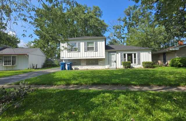 1847 Reichert Ave Sauk Village, IL 60411 photos photos