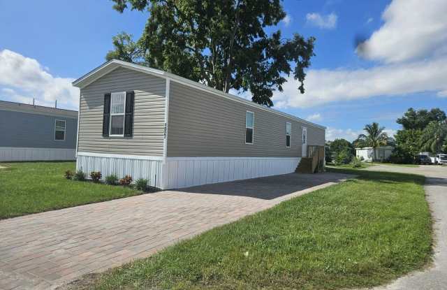 1027 Myakka Drive photos photos