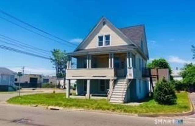 784 Honeyspot Road Gallery 1