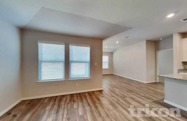 13503 Emerson Gallery 2