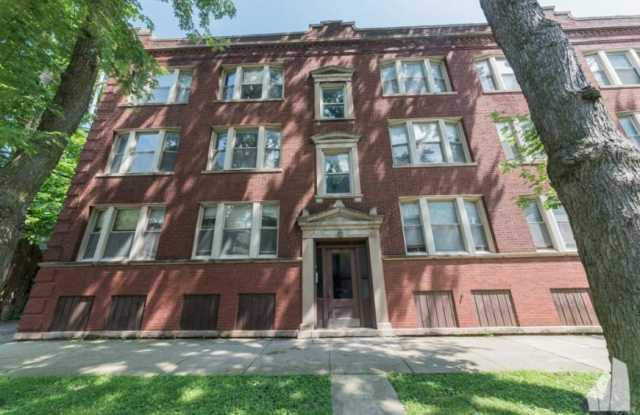 1940 W Winona photos photos